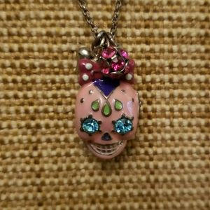 Betsy Johnson skull necklace